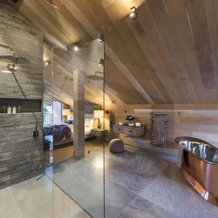 아파트 Beyond The Ordinary: Alpine Chalet Living In *